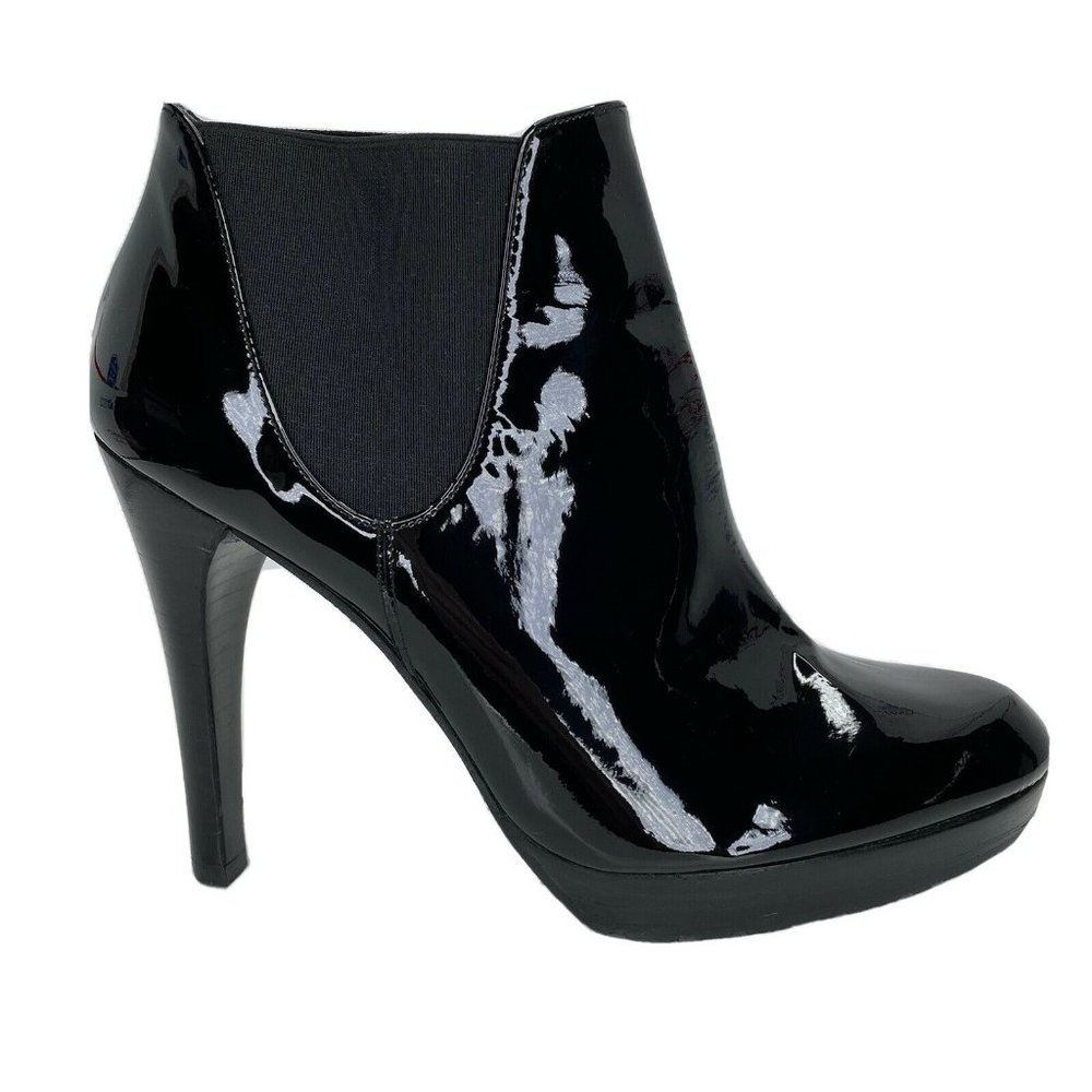 Stuart Weitzman Black Patent Ankle Boots